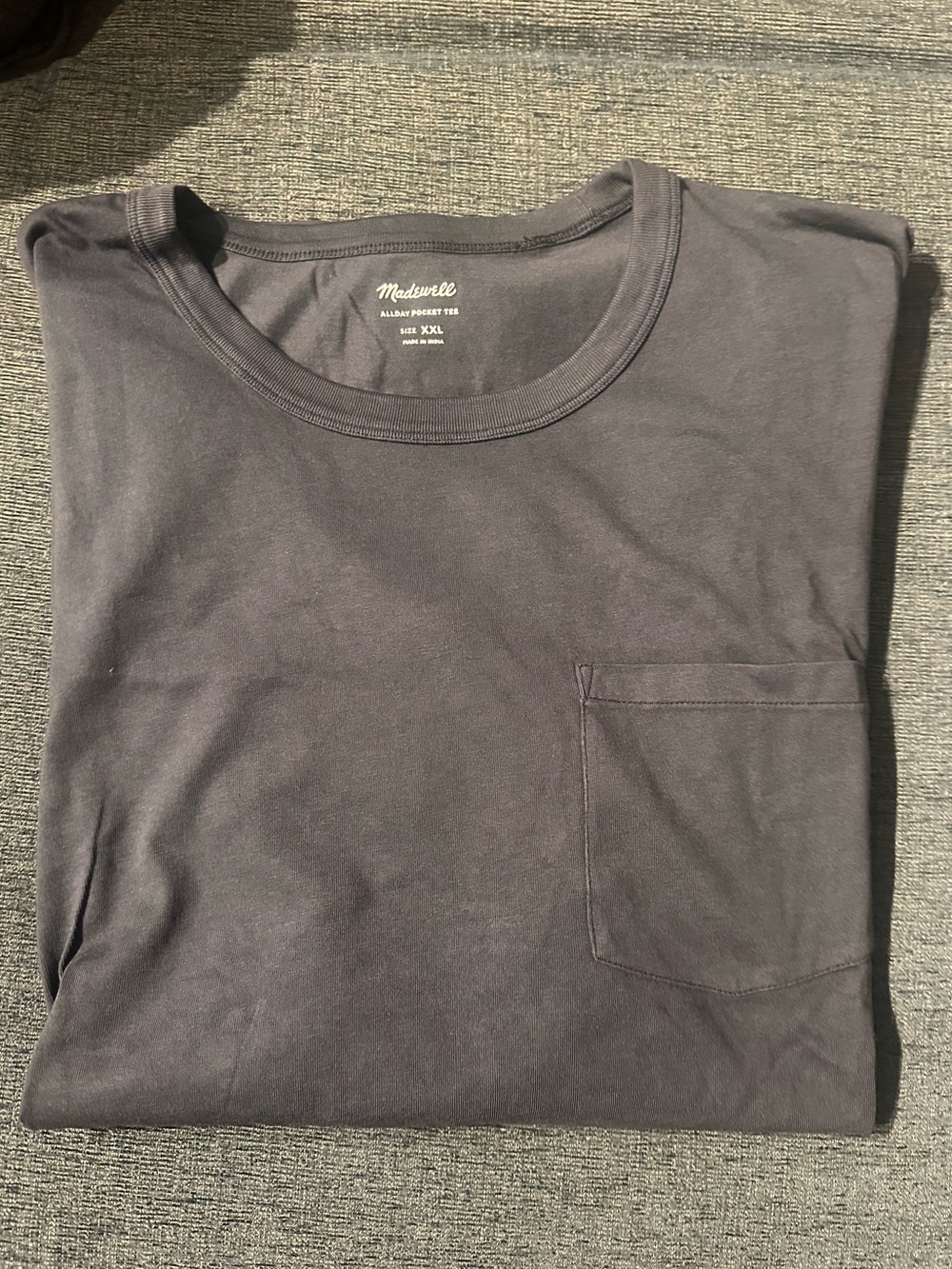 Madewell Men’s XL Pocket Tee — Dark Gray